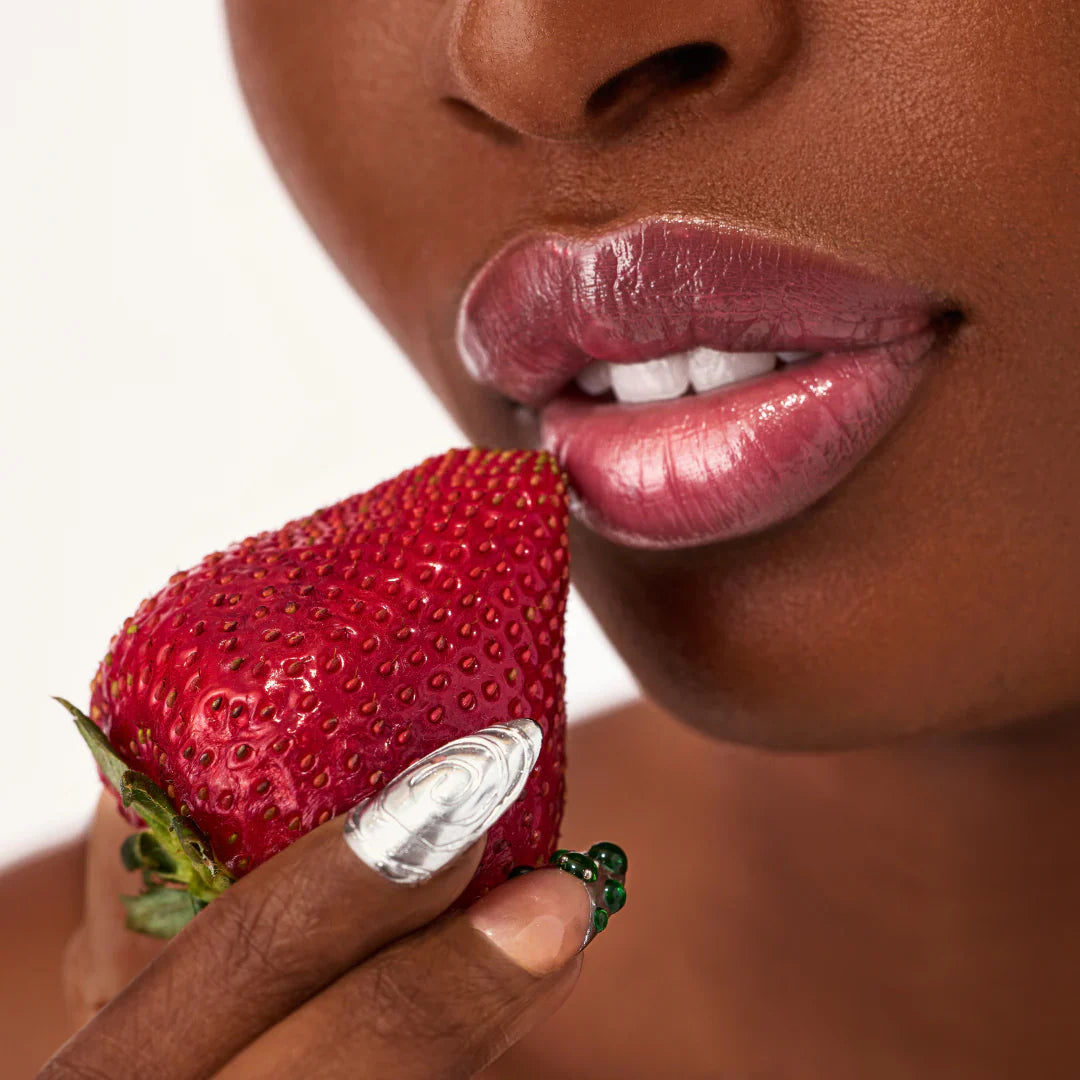 Glowhervital Lip-Plumping Glossy Lip Balm